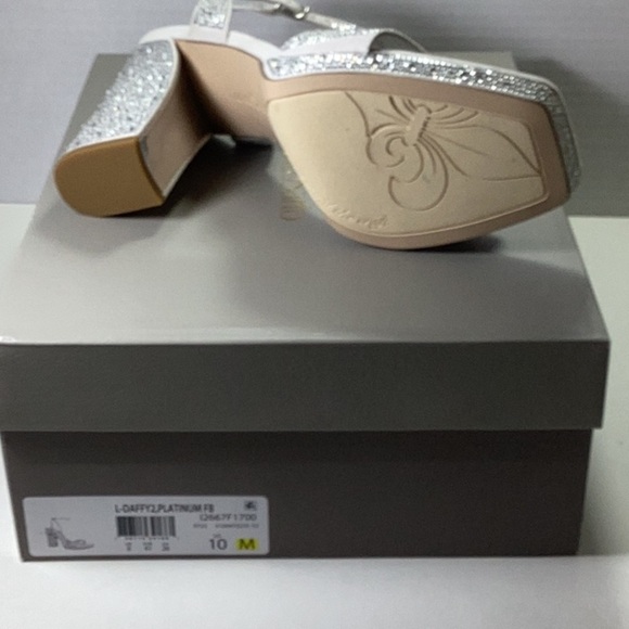 Franco Daffy 2 Dress Sandal - Picture 10 of 10